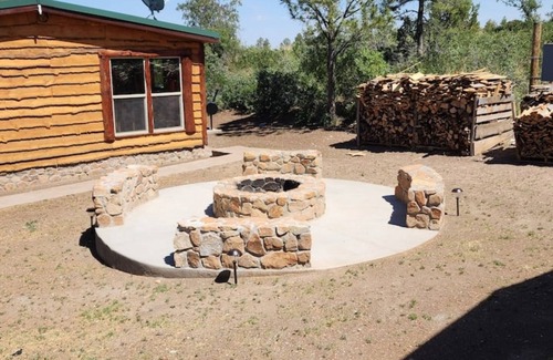 Timberon Cabin | Discover Pancho Villa Cabin: Breathtaking Views & Spa Retreat