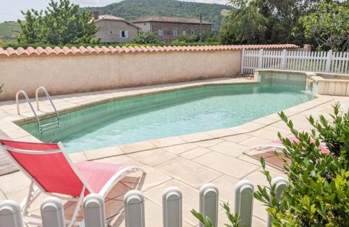 Quincie-en-Beaujolais House | Family-Friendly Panda Home with Oceanfront Pool Access