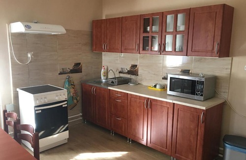 Jaszbereny House | Family-Friendly Panda Vendégszállás with Pet Amenities