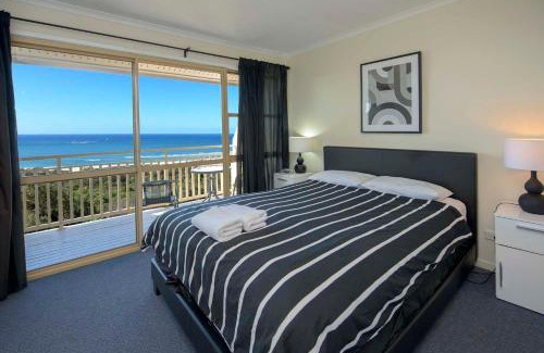 Point Lookout Resort | Pandanus Palms Holiday Resort: Oceanfront Family Retreat