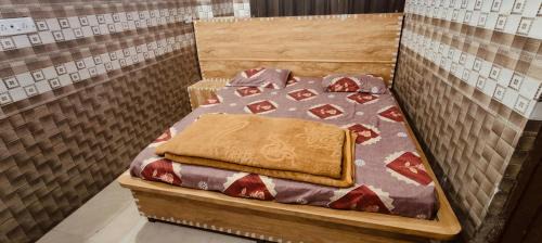 Katra House | Cozy Pandit Niwas: Family-Friendly with Free Breakfast