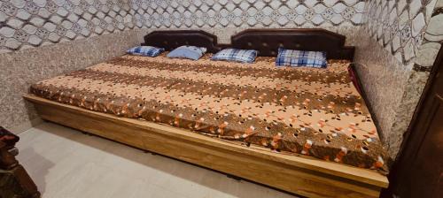 Katra House | Cozy Pandit Niwas: Family-Friendly with Free Breakfast