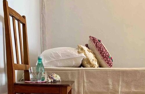 Davidopolis House | Cozy Getaway at Pandora's House: Pet-Friendly & Family Ready