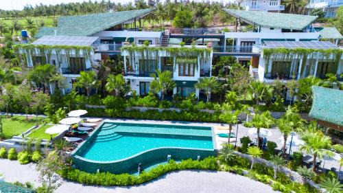 Phu Hai Beach Resort | Discover Pandora Sand Hill Mũi Né Resort with Ocean View