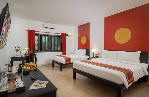 Siem Reap Hotel | Elegant Pandora Suite D'Angkor with Spa & Pool Access