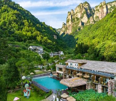 Wulingyuan Resort | Premier Homeward Mountain Resort with Oceanfront Views