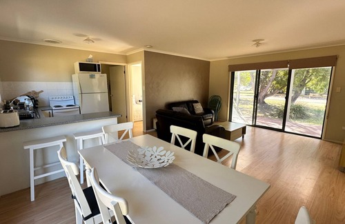 Venus Bay House | Ideally Located Pandora54: Steps to Shops and Cafes