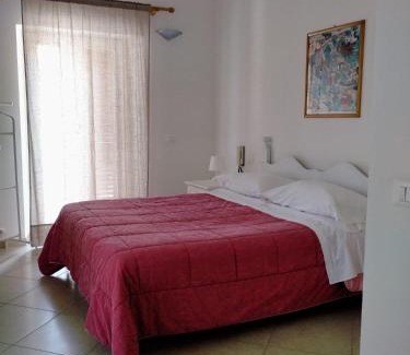 Poggio Picenze Bed & Breakfast | Inviting Paneolio Food and Drink B&B: Highly Rated Getaway