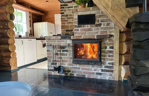 Laane County House | Discover Panga Sauna Hut: Family and Pet Friendly Retreat