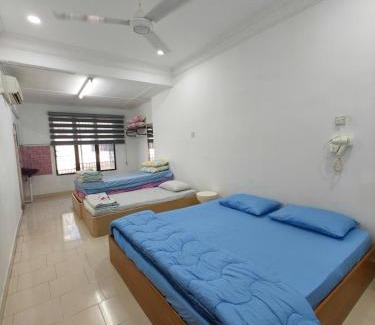 Pangkor Island House | Seaside Retreat at Pangkor Island: Family & Pet Friendly Stay