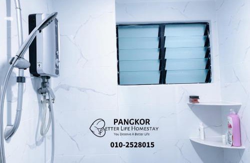 Pangkor Island Apartment | Beachfront Pangkor Pasir Bogak Apartment with Free WiFi