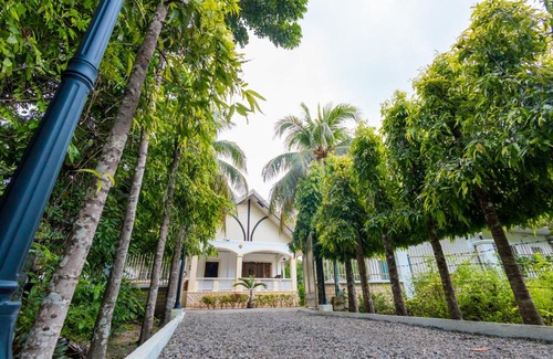 Looc Villa | Perfect Panglao Villa for Family Reunions & Ocean Views
