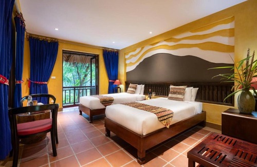 Thong Nguyen Hotel | Relax at Panhou Retreat: Spa, Dining & Family Amenities