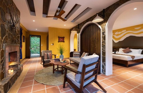 Thong Nguyen Hotel | Relax at Panhou Retreat: Spa, Dining & Family Amenities