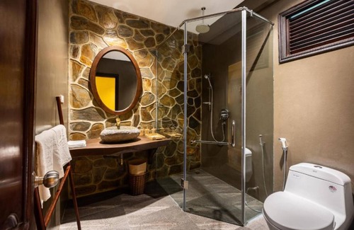 Thong Nguyen Hotel | Relax at Panhou Retreat: Spa, Dining & Family Amenities