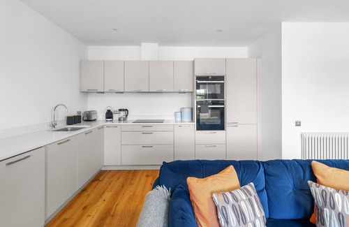 Monifieth Apartment | Discover Panmure Apartment: Rated 9.8 with Family Amenities
