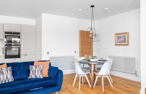 Monifieth Apartment | Discover Panmure Apartment: Rated 9.8 with Family Amenities
