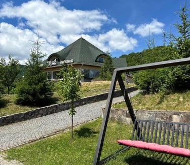 Solochyn Hotel | Pet-Friendly Mini-Hotel Panna with Ocean View & Pool