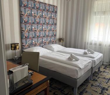 Sopron Hotel | Elegant Pannonia 1893 Prémium: Pool, Spa & Family Friendly