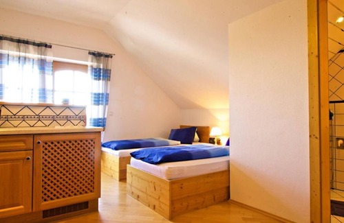 Pfarrkirchen im Muehlkreis Bed & Breakfast | Panorama Studio, 2 persons - Gästehaus Pension Lang