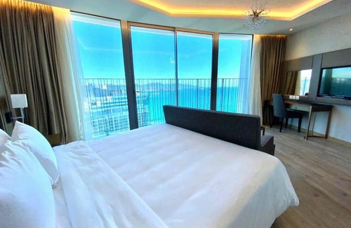 Tran Phu Beach Apartment | Panorama Hotel: Ocean View Retreat in Nha Trang