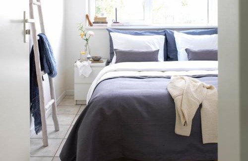 Loosdrecht Villa | Family-Friendly Stay at Panorama 2DT with Pet Amenities