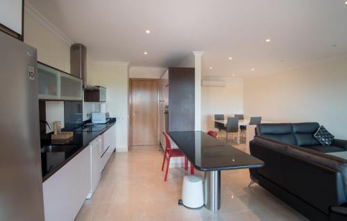 Funchal Apartment | Inviting Panorama Apartment with Private Pool & High Ratings