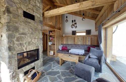 Grosskirchheim Ski Chalet | Stunning Panorama Berg Chalet: 4-Star Oceanfront Escape