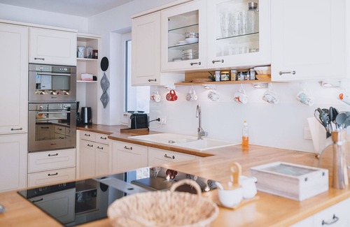 Zell am See Ski Chalet | Experience Panorama Chalet Schmittendrin with Lake Views