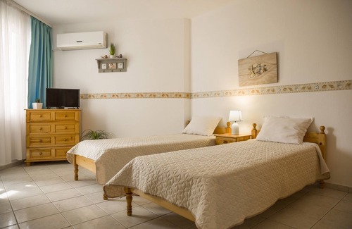 Ravda House | Tranquil Ocean View Twin Room at Panorama Chantall