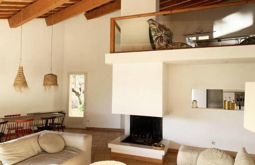 La Roche-sur-le-Buis Villa | Unforgettable Oceanfront Getaway with Pool & Petanque
