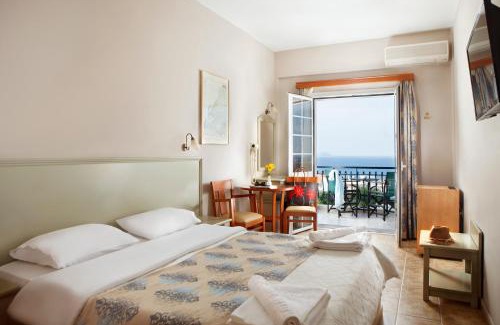 Monemvasia Hotel | Inviting Panorama: Family-Friendly with Breakfast Included