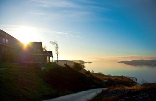 Steinsland Hotel | Relax at Panorama Hotell & Resort with Oceanfront Bliss