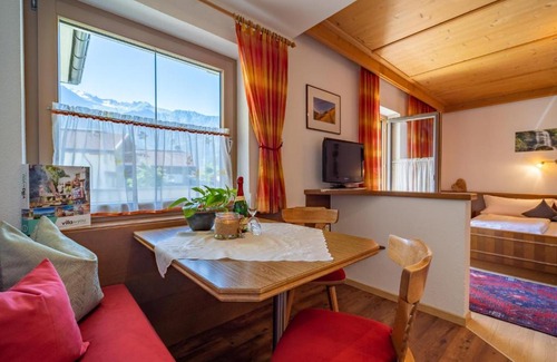 Hoarberg Apartment | Panorama II - Family-Friendly Retreat with Great Reviews