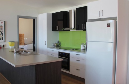 Bonnie Doon House | Idyllic Panorama Hotel - Views of Lake Eildon Awaits You