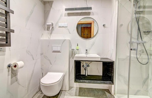 Krynica-Zdroj Resort | Panorama Hotel: Oceanfront Retreat with Pool & Pet-Friendly