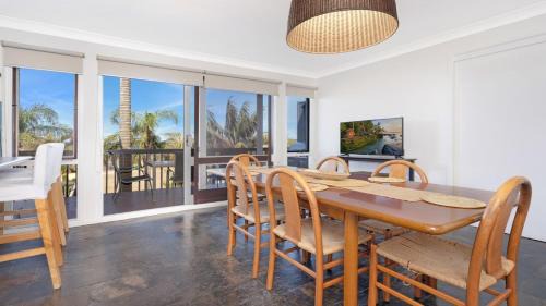 Kiama Downs House | Oceanfront Retreat at Panorama Place on Jones Beach