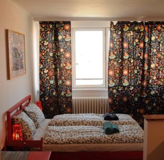 Prague 6 Apartment | Panorama Prague Castle: 4-Star Stay with Family-Friendly Amenities
