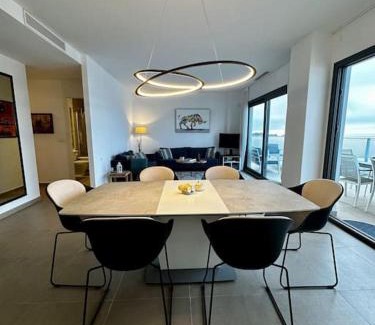 Manilva Apartment | Oceanfront Panorama Seaview Penthouse in Sotogrande