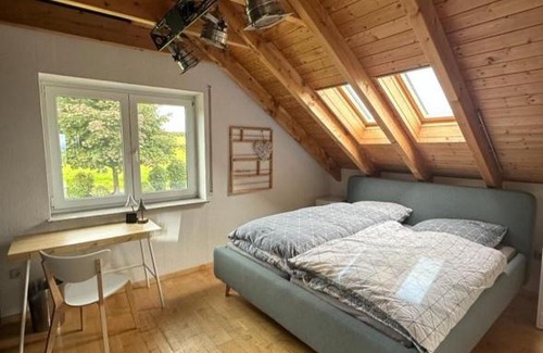 Birkenbeul Apartment | Inviting Panorama-Suite in Birkenbeul for Families