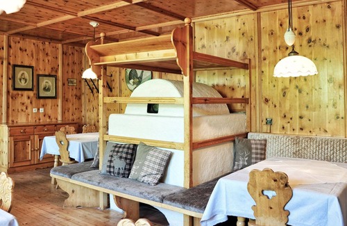 Medraz House | Scenic Panorama Suite at Hotel Königsblick – Pet Friendly!