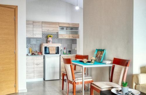 Diasella Apartment | Scenic Panorama View - Pet and Child Friendly Retreat