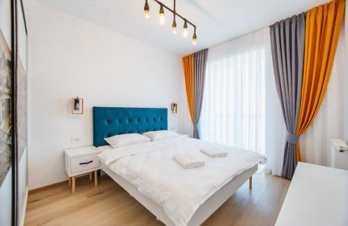Oradea Apartment | Stunning Panorama Views in Central Family-Friendly Apartment
