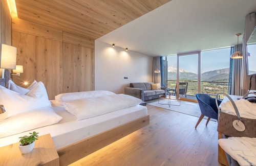 Nova Ponente Hotel | Experience Comfort at Panoramahotel Obkircher S.A.S.