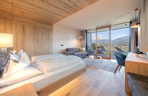 Nova Ponente Hotel | Experience Comfort at Panoramahotel Obkircher S.A.S.
