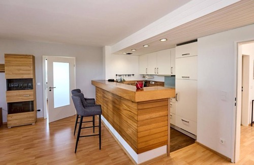 Daun Apartment | PanoramaSicht: Top-Rated 4-Bed Vacation Apartment in Daun