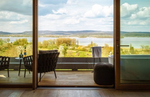 Gundholzen Apartment | Seaside Panoramasuite with Pool and Spa Amenities