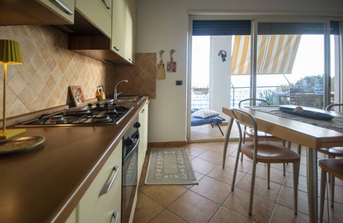 Bova Marina Apartment | Inviting Apartment with Beach Access and Pet-Friendly Perks