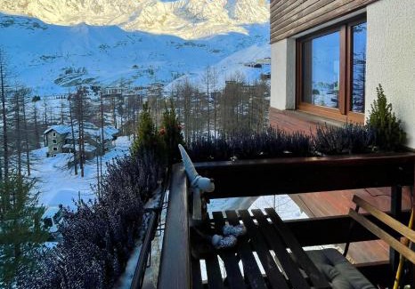 Cervinia Apartment | Panoramic Apartment: Guest Rated 9.6, Family-Friendly Stay