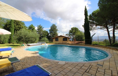 Ponte Buriano Villa | Scenic Country House with Pool & Spa Near Arezzo